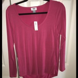Old navy long sleeve with slit on the side